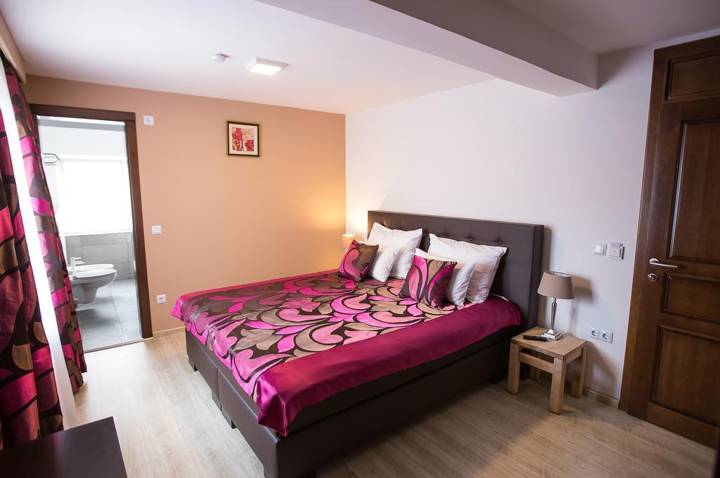 טוזלה Heartland City B&B מראה חיצוני תמונה