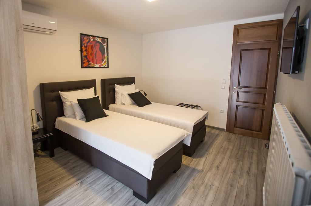 טוזלה Heartland City B&B מראה חיצוני תמונה